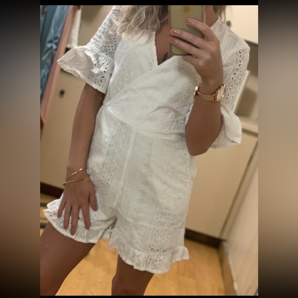 White Lace Romper - Picture 2 of 3